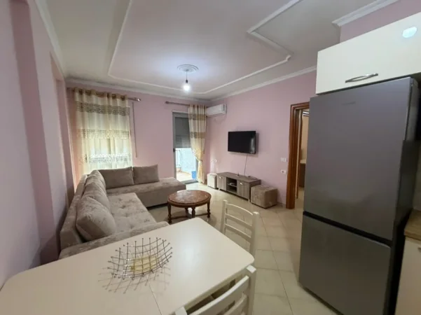 Tirane, jap me qera apartament 1+1+Ballkon Kati 6, 65 m² 450 € (rruga stavri themeli)
