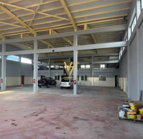 Fushe Kruje, jepet me qera magazine Kati 0, 3.200 m² 3.200 € (FUSHE KRUJE)