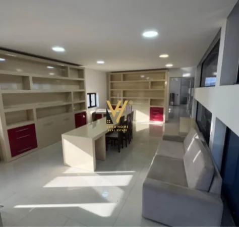 Fushe Kruje, jepet me qera magazine Kati 0, 3.200 m² 3.200 € (FUSHE KRUJE)