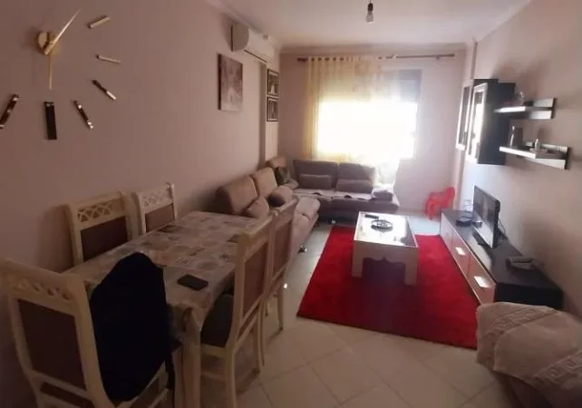 Tirane, jepet me qera apartament 2+1+Aneks+Ballkon Kati 3, 97 m² 470 € (Rruga Besim Alla)