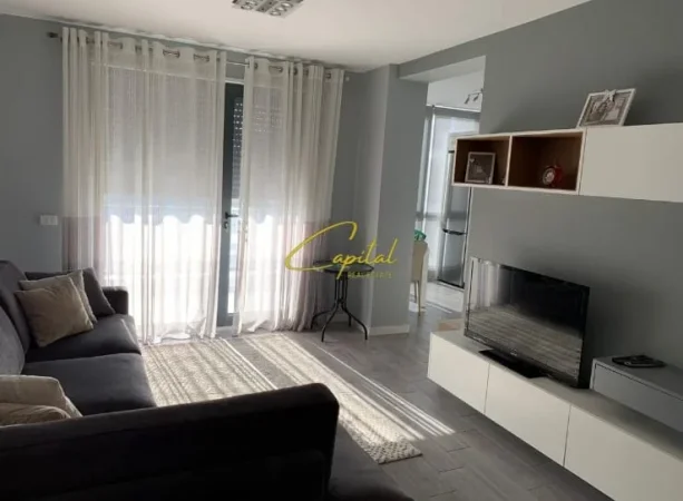 Tirane, jepet me qera apartament 2+1 Kati 6, 85 m² 620 € (ISH PARKU)