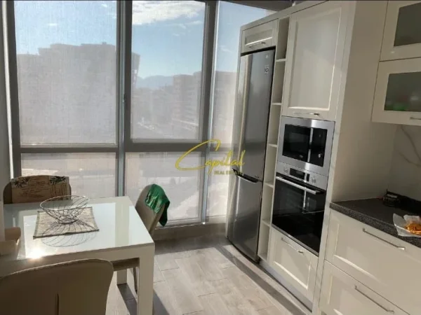 Tirane, jepet me qera apartament 2+1 Kati 6, 85 m² 620 € (ISH PARKU)