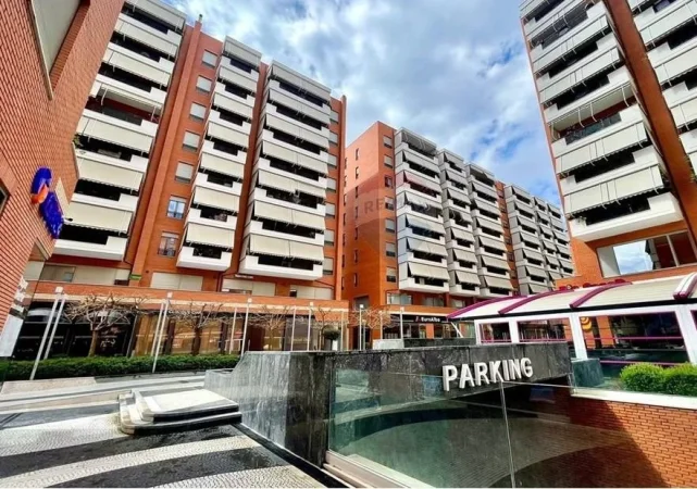 Tirane, jepet me qera apartament 1+1 , 70 m² 900 € 
