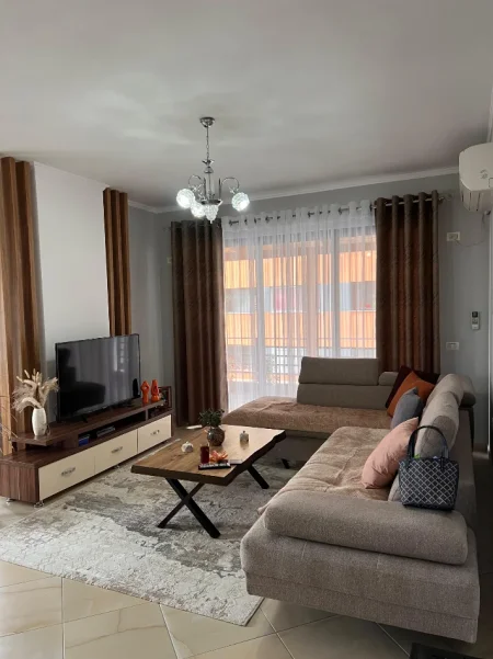 Tirane, shitet 2+1 Kati 3, 125 m² 160.000 € 