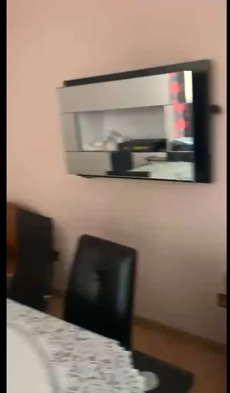 Tirane, jepet me qera apartament 2+1 Kati 7, 110 m² 600 € (Selvia)