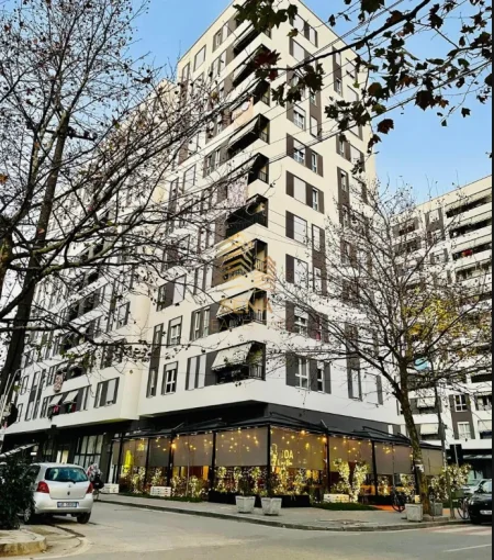 Tirane, shitet apartament 1+1+Ballkon Kati 10, 64 m² 127.000 € (5 Maji)