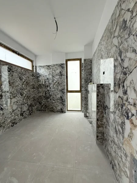 Tirane, shitet Vile 3 Katshe , 334 m² 750.000 € (Teg)