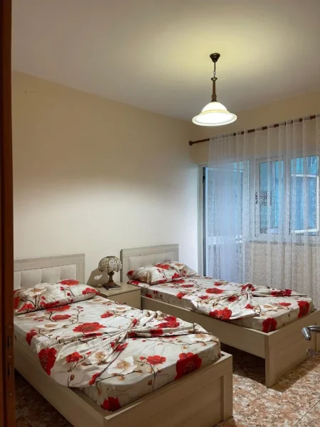 Tirane, jepet me qera apartament 2+1+Ballkon Kati 3, 103 m² 600 € (Don Bosko)