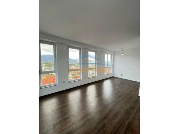 Tirane, shitet apartament 2+1 Kati 5, 116 m² (Sauk)