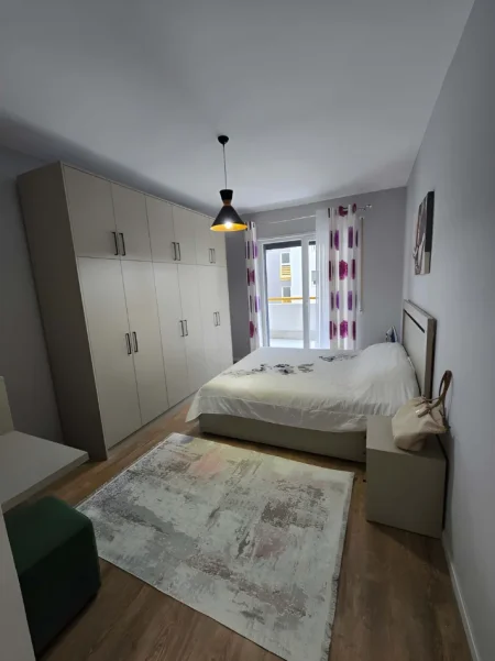 Tirane, jepet me qera apartament 1+1+Ballkon Kati 6, 81 m² 650 € (Rruga Dritan Hoxha, Kompleksi E88)