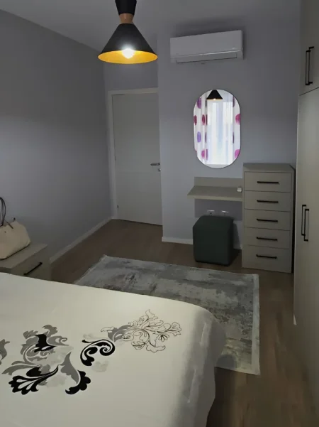 Tirane, jepet me qera apartament 1+1+Ballkon Kati 6, 81 m² 650 € (Rruga Dritan Hoxha, Kompleksi E88)