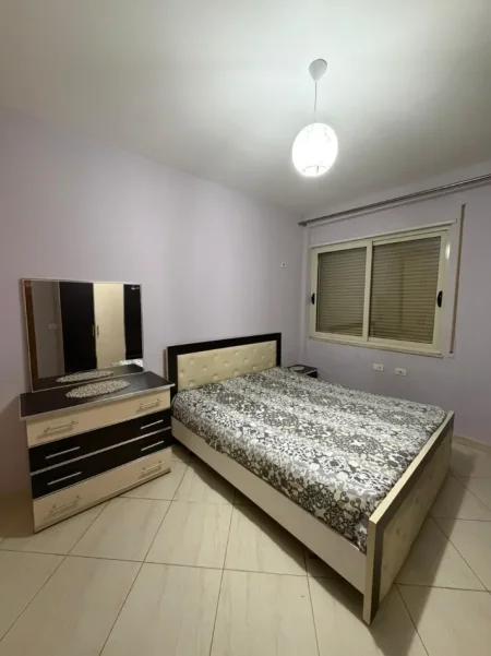 Tirane, jepet me qera apartament 2+1 Kati 2, 100 m² 500 € (Rruga Aleksandri i madh)