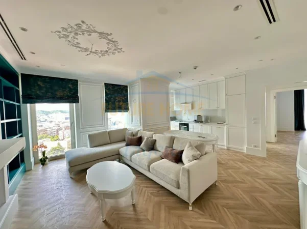 Tirane, shitet apartament 2+1 Kati 21, 151 m² 780.000 € (DownTown)