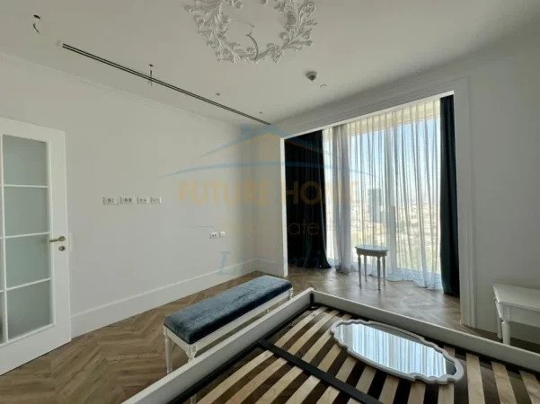 Tirane, shitet apartament 2+1 Kati 21, 151 m² 780.000 € (DownTown)