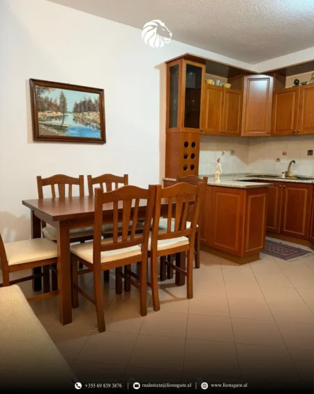 Tirane, jap me qera 2+1 Kati 2, 92 m² 700 € 