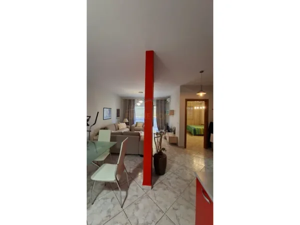 Tirane, jepet me qera apartament 1+1+Ballkon Kati 3, 78 m² 850 € (RRUGA E ELBASANIT)