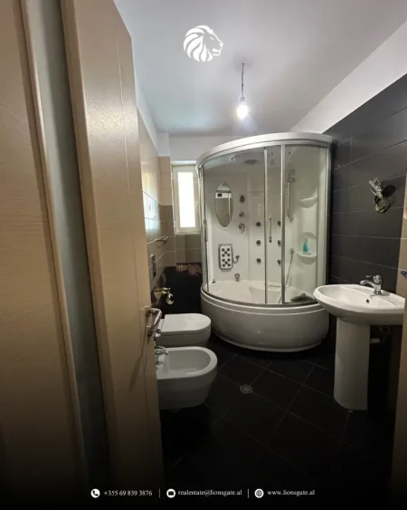 Tirane, shes 2+1 , 90 m² 195.000 € 
