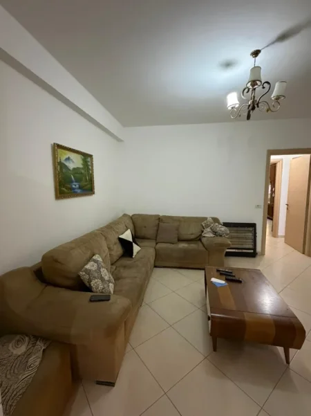 Tirane, jepet me qera apartament 2+1 Kati 3, 90 m² 400 € (Rruga Sokrat Miho)