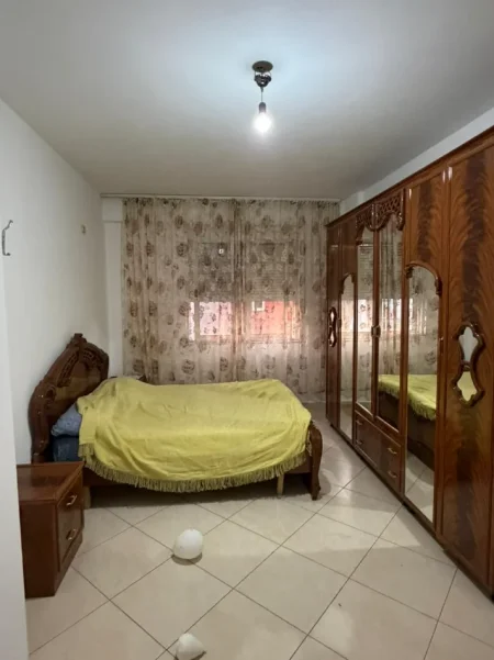 Tirane, jepet me qera apartament 2+1 Kati 3, 90 m² 400 € (Rruga Sokrat Miho)