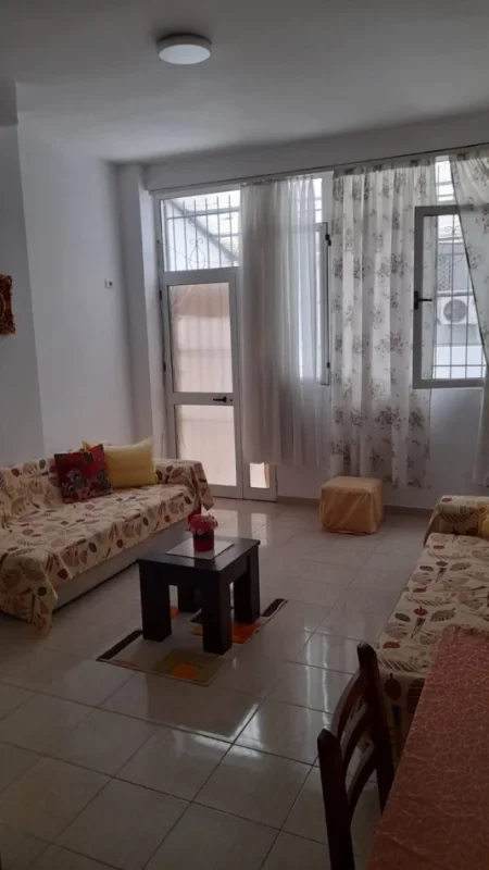 Tirane, jepet me qera apartament 1+1 60 m² 350 € (Kodra E Diellit)