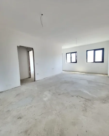 Tirane, shitet apartament 1+1 Kati 3, 70 m² 170.000 € (Rruga e Kavajes)