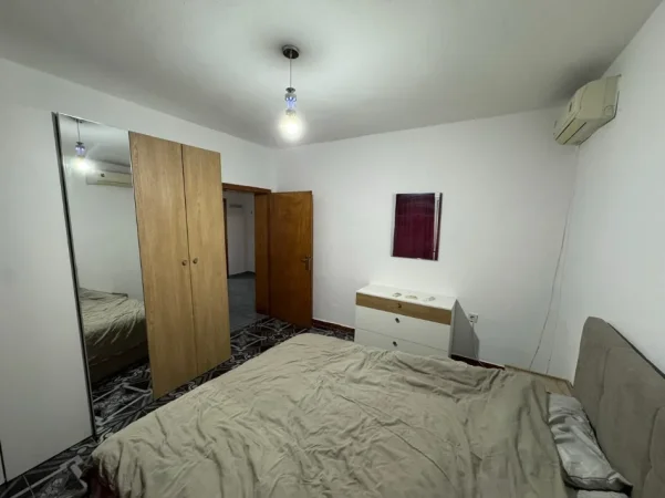 Tirane, jepet me qera apartament 2+1+Ballkon Kati 1, 80 m² 550 € (Don Bosko)
