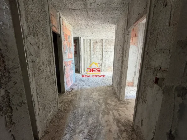 Vlore, shitet apartament 3+1+Ballkon Kati 2, 115 m² (Orikum)
