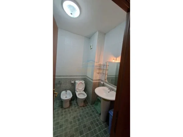 jap me qera apartament 1+1+Ballkon Kati 3, 78 m² 850 € (PRANE STADIUMIT AIR ALBANIA)