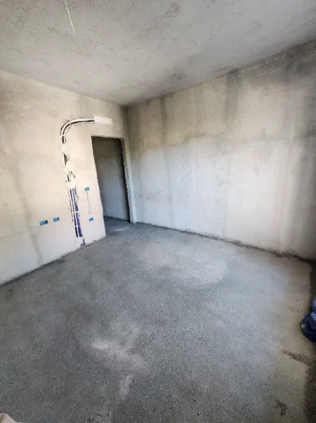 Tirane, shitet apartament 2+1+Aneks+Ballkon Kati 1, 100 m² 