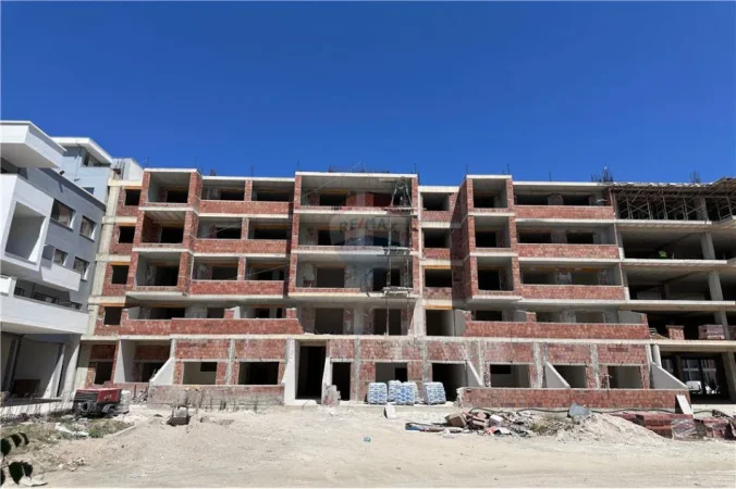 Vlore, shitet apartament 1+1+Ballkon Kati 5, 53 m² 75.300 € (Orikum, Vlore)