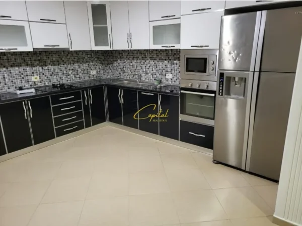 Tirane, jepet me qera Vile 4+1 Kati 3, 500 m² 1.300 € (CASA ITALIA)