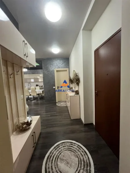 Tirane, shitet apartament 2+1+Ballkon Kati 3, 119 m² 290.000 € 