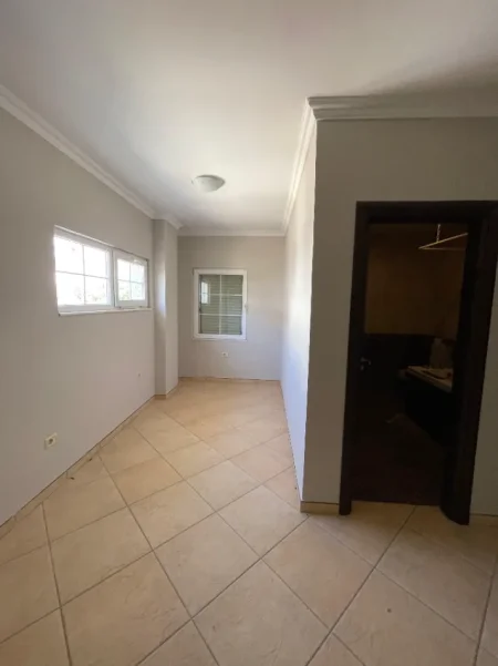 Tirane, shitet Vile 3 Katshe Kati 0, 669 m² 850.000 € (Teg)