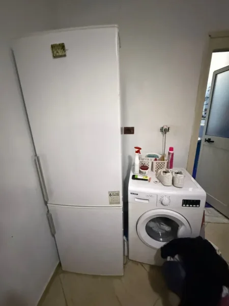 Tirane, jepet me qera apartament 2+1 Kati 0, 85 m² 400 € (Rruga 5 Maji)