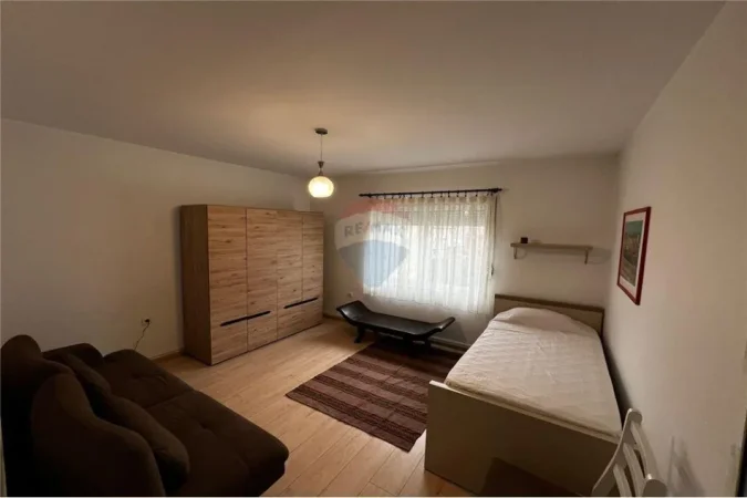 Tirane, jepet me qera apartament 2+1 , 100 m² 850 € (Komun e Parisit)