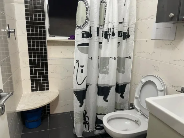 Tirane, jepet me qera apartament 2+1 Kati 4, 90 m² 600 € (Rruga e kosovareve)