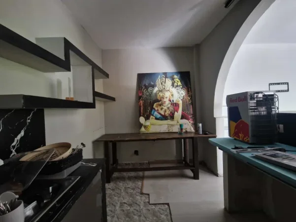 Tirane, jepet me qera lokal Kati 0, 170 m² 800 € (Kopshti zoologjik)