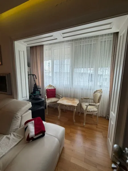 Tirane, shitet apartament 3+1 Kati 3, 128 m² 300000 € (Komuna E Parisit)