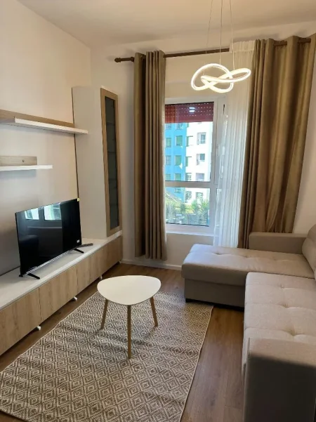 Tirane, jepet me qera apartament 1+1 Kati 3, 50 m² 420 € (KOMPLEKSI KADIU)