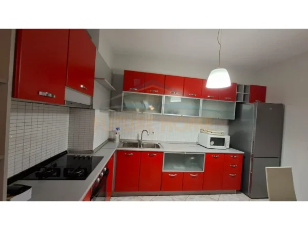 Tirane, jepet me qera apartament 1+1 Kati 3, 78 m² 850 € (AIR ALBANIA)
