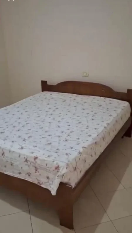 Tirane, jepet me qera apartament 1+1 Kati 3, 70 m² 400 € (Pas Globit Rruga Babe Rexha)