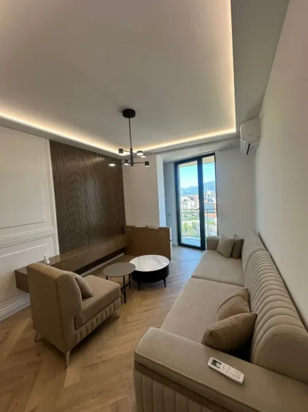 Tirane, jepet me qera apartament 1+1 Kati 11, 75 m² 900 € (Rruga Mine Peza)