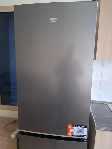 Shqiperi, jepet me qera apartament 1+1+Ballkon Kati 4, 65 m² 300 € (plazh)