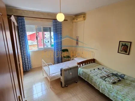 Tirane, shitet apartament 1+1 Kati 4, 54 m² 95.000 € 