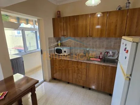Tirane, shitet apartament 1+1 Kati 4, 54 m² 95.000 € 