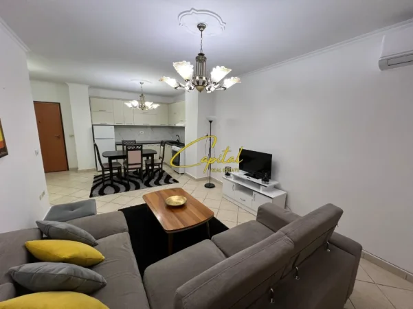 Tirane, jepet me qera apartament 2+1 Kati 4, 86 m² 650 € (KOMUNA E PARISIT)
