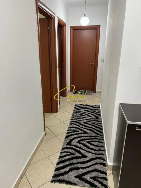 Tirane, jepet me qera apartament 2+1 Kati 4, 86 m² 650 € (KOMUNA E PARISIT)