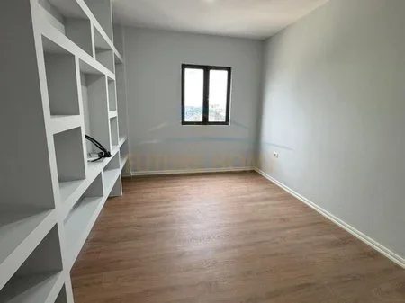 Tirane, shitet apartament 2+1 Kati 4, 97 m² 140.000 € 