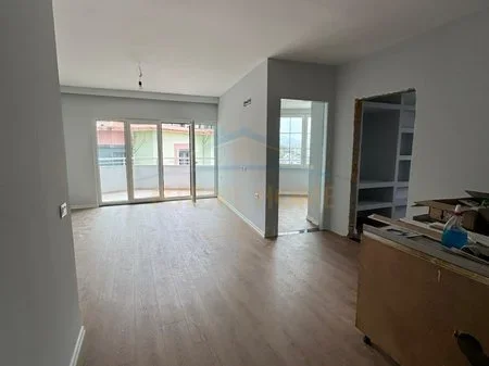 Tirane, shitet apartament 2+1 Kati 4, 97 m² 140.000 € 