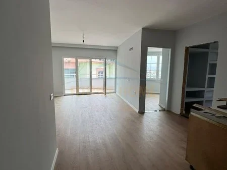 Tirane, shitet apartament 2+1 Kati 4, 97 m² 140.000 € 